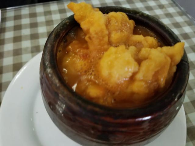 吃貨去哈爾濱一定要吃哪些當?shù)氐男〕裕?></a></p>

<p>（5） 哈爾濱的燒烤也不錯可以嘗嘗，哈爾濱的燒烤，碳烤居多，生肉烤制，烤出來的味道，對食材要求挺高，再就是調(diào)料來加入。有幾個店可以推薦，于家燒烤，道外北十八道街84.老味燒烤，安達街34號</p>
<p><a href=